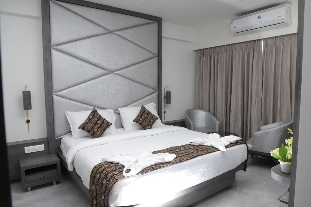 Shikin Hotels Nová Bombaj Exteriér fotografie